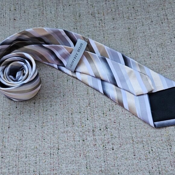 Geoffrey Beene Men Tie Multi Color Striped Necktie 100% Silk Classic Tie - Picture 6 of 11